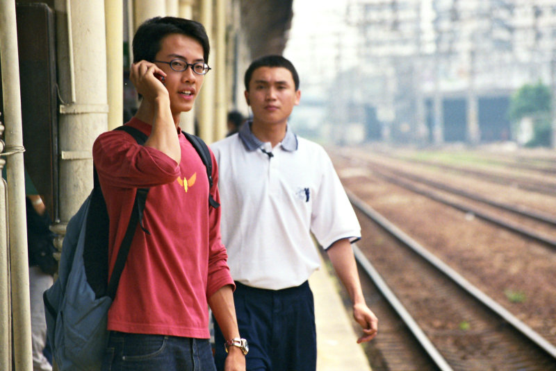 台灣鐵路旅遊攝影台中火車站月台旅客2002年之前攝影照片32